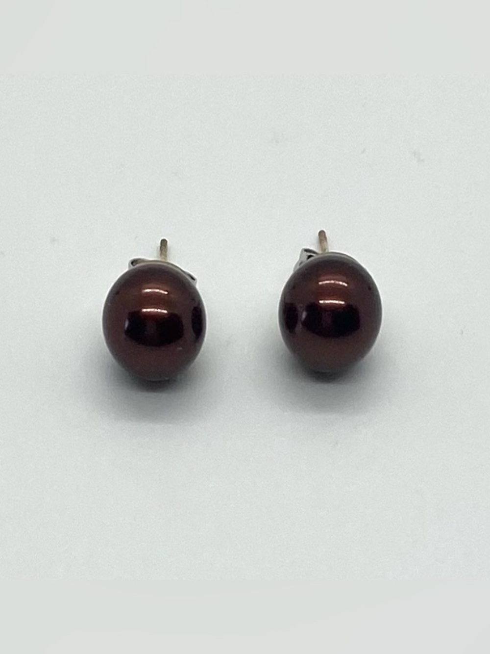Vintage Brown Pearl Stud Earrings Classic Whimsigoth Preppy Cottagecore Fairy - Picture 6 of 12
